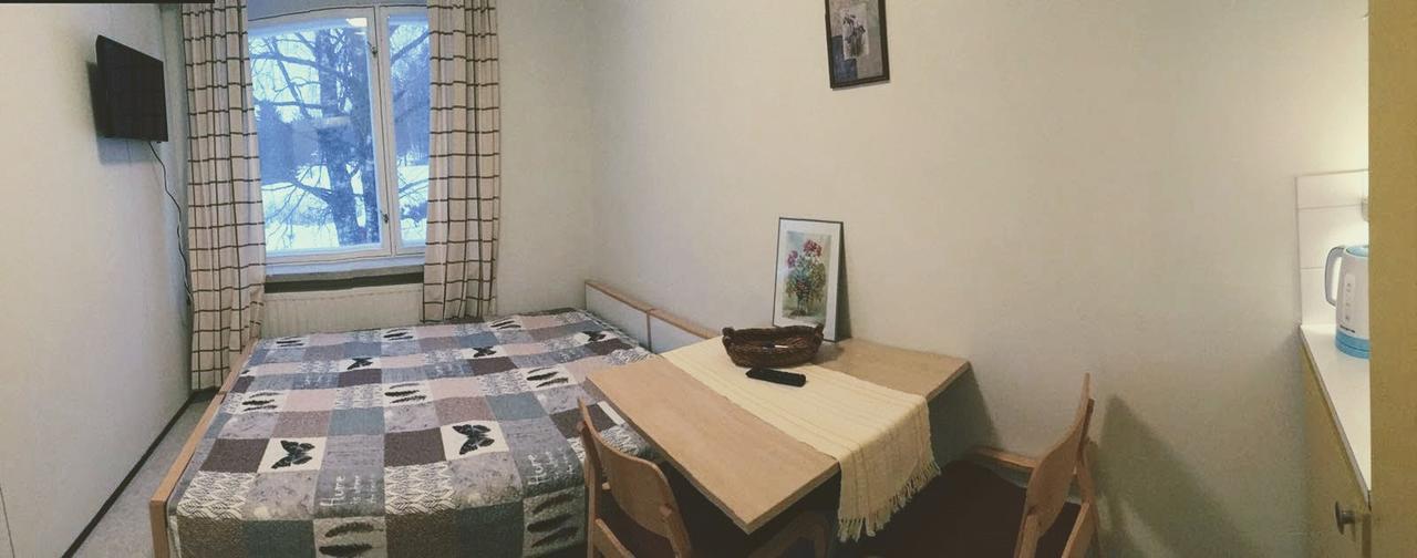 Hostel Vanha Koulu Monola Buitenkant foto